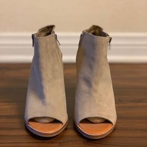 Dolce Vita Booties
